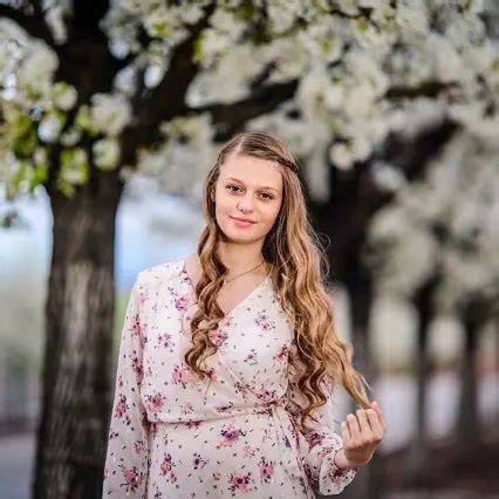Allie Tannerites [Youtuber] Wiki, Net Worth, Height, Age & More