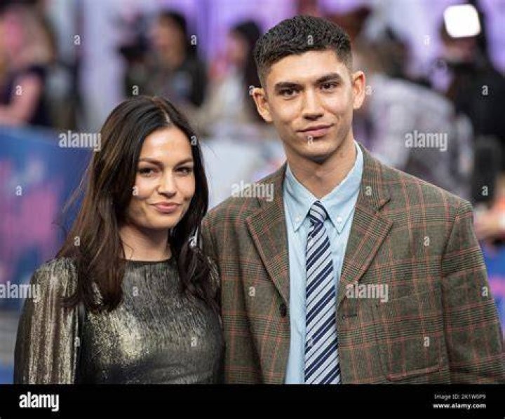 Archie Renaux Wiki, Age, Wife, Child, Girlfriend, Height & Net Worth