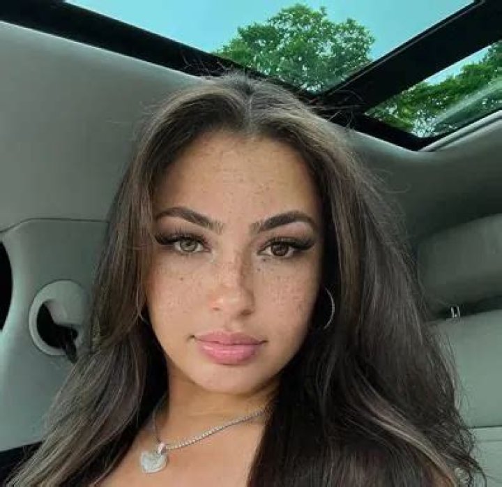 Ash Kaash [Model] Wiki, Zodiac Sign, Height, Weight & More