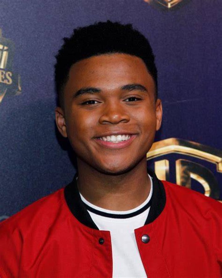 Chosen Jacobs Age, Girlfriend, Net Worth, Height, Parents & More