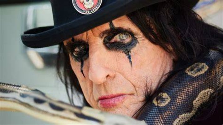 
How Much Money Does Alice Cooper Make? Latest Income Salary
