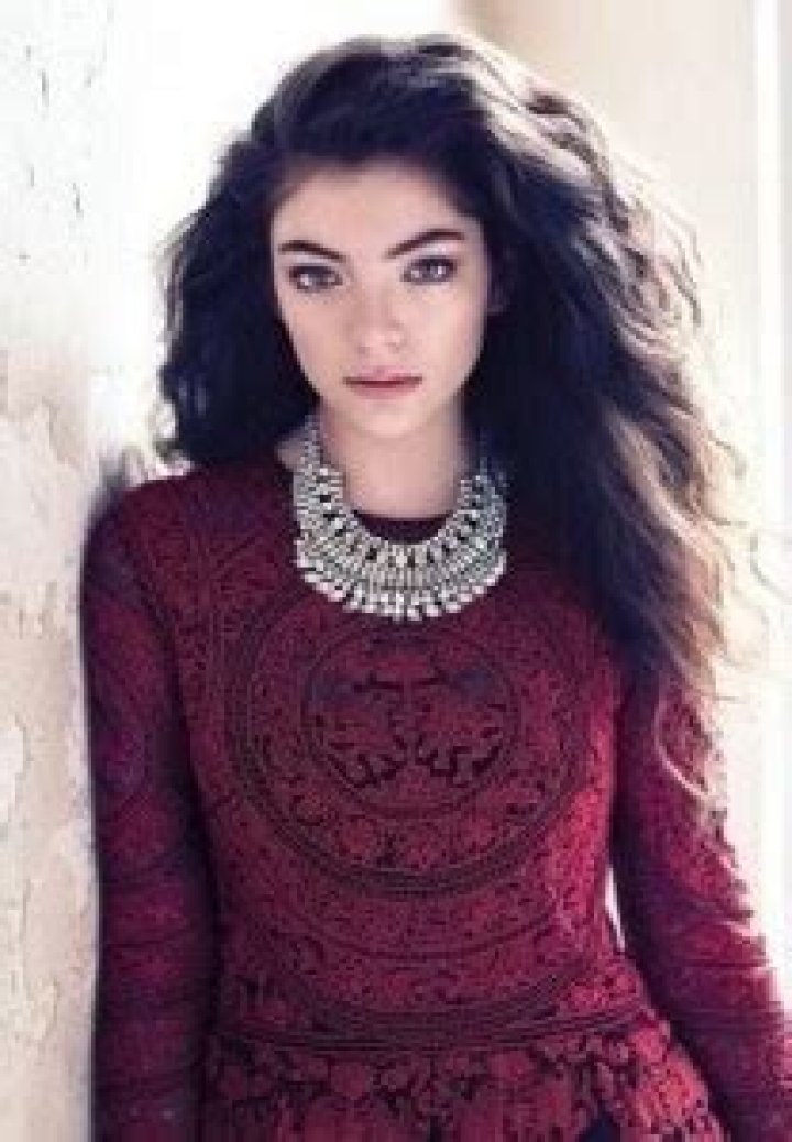 Lorde Favorite Bands Color Food Books Hobbies Movie Biography