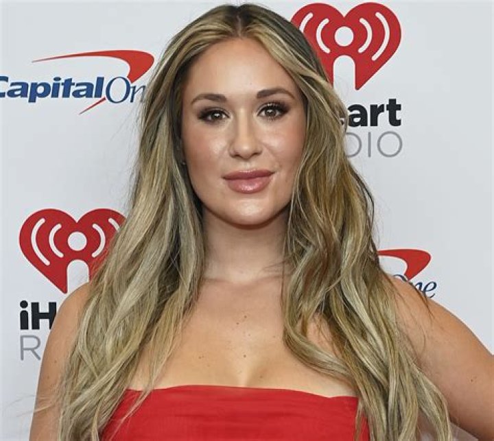 Rachel Recchia in Bathing Suit Says "Surprise I Moved to California" — Celebwell