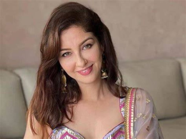 Saumya Tandon in Bathing Suit is "on Vitamin Sea" — Celebwell