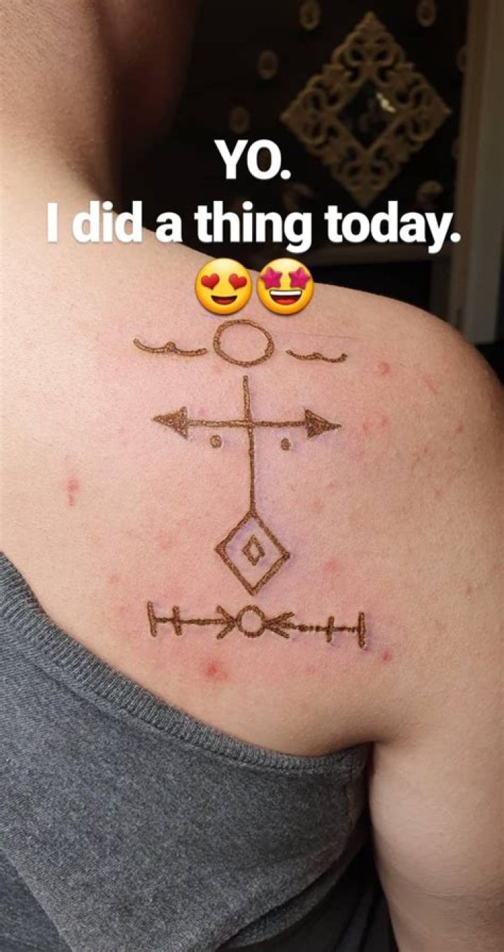 What does Grunkle Stan’s tattoo mean? – Celebrity