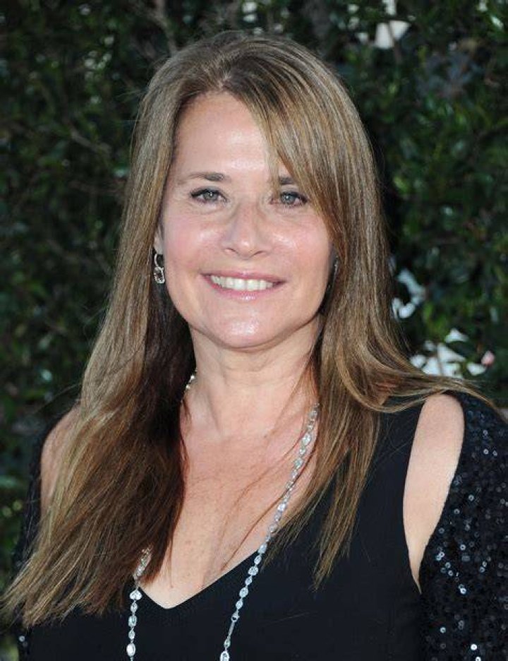 What Is Lorraine Broncos Net Worth? – Celebrity