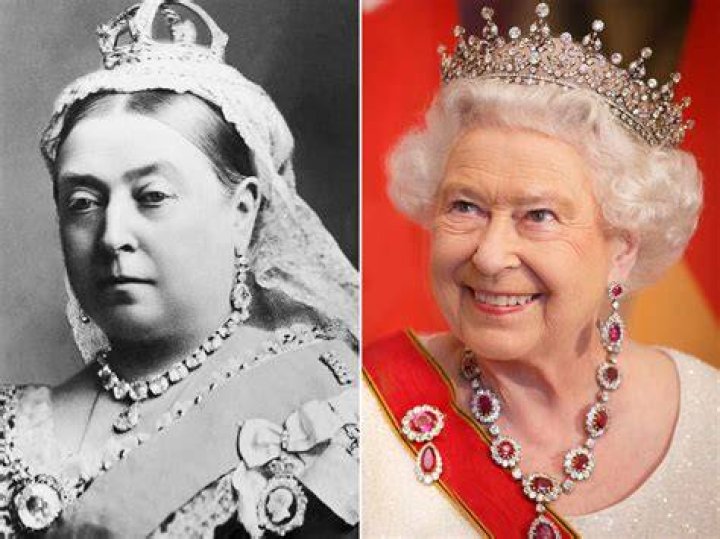 What is white queens name? – Celebrity